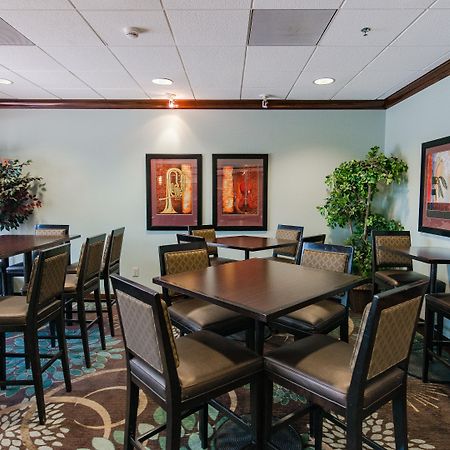 Staybridge Suites Wilmington East By Ihg Eksteriør billede